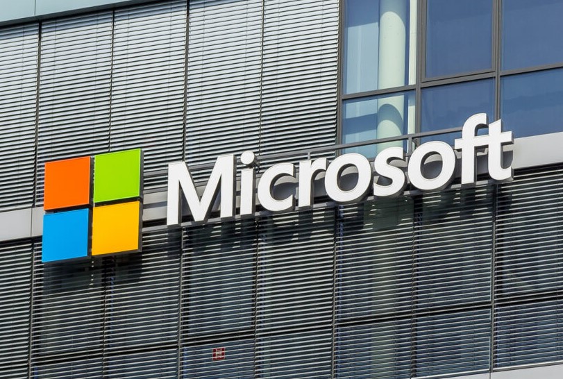 Microsoft $9.7 Billion Deal for Nvidia AI Chips – Cloud War Strategy 2025